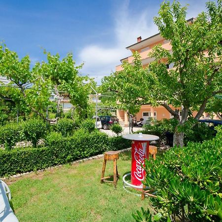Apartments Rajka Лопар Екстериор снимка