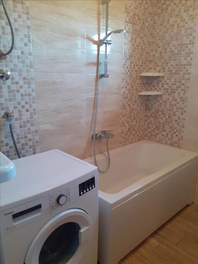 Apartments Rajka Лопар Екстериор снимка