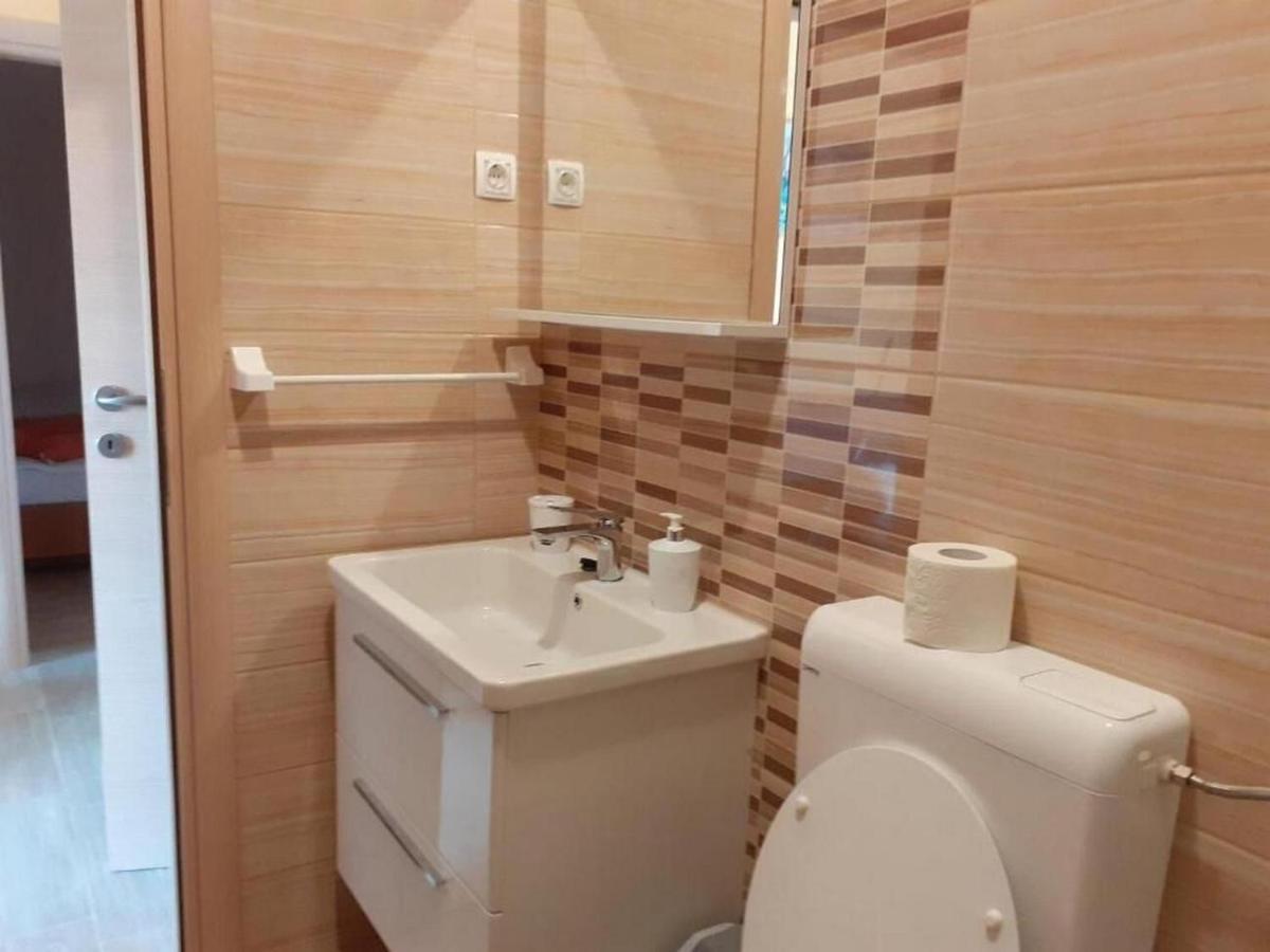 Apartments Rajka Лопар Екстериор снимка