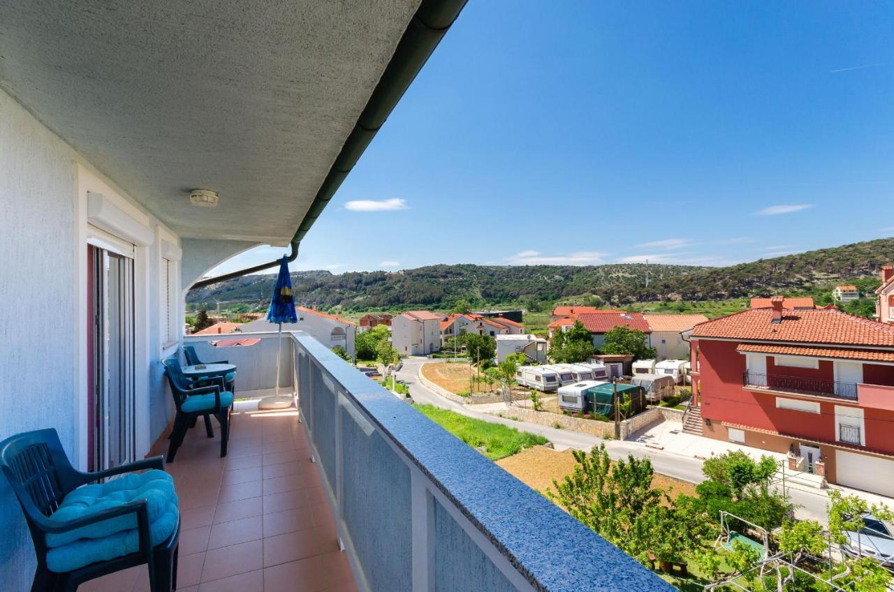 Apartments Rajka Лопар Екстериор снимка