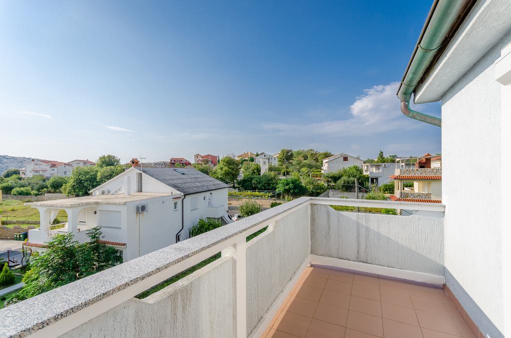 Apartments Rajka Лопар Екстериор снимка