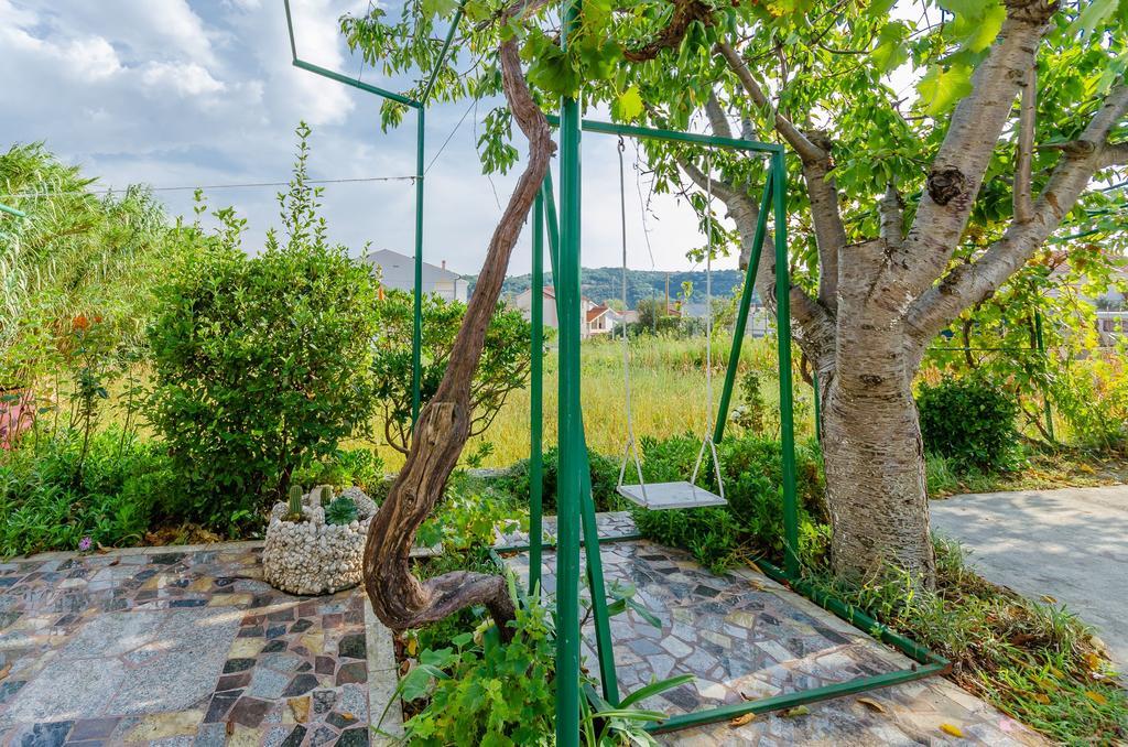 Apartments Rajka Лопар Екстериор снимка