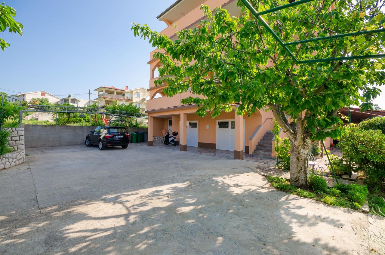 Apartments Rajka Лопар Екстериор снимка