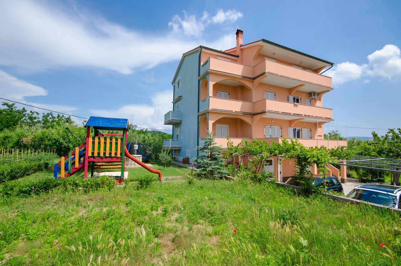 Apartments Rajka Лопар Екстериор снимка